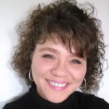 Felicia Squires (@felicia_squires)