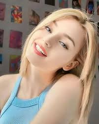 keep staring, i dare u 😏