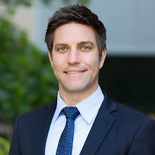 Daniel Raper's Instagram, Twitter & Facebook