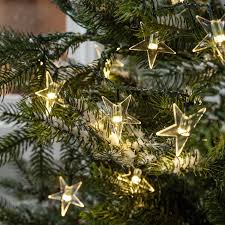 Nous sommes fiers de vous présenter notre gamme de décorations de noël aux styles variés pour orner joliment votre fête de noël. Guirlande Lumineuse Pour Exterieur 100 Etoiles Blanc Chaud A Piles Lights4fun Fr