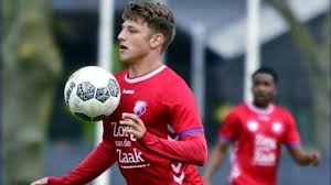 universiˈtate̯a kraˈjova), u craiova, or cs u craiova, is a romanian a professional football team based in craiova, dolj county, currently playing in the liga i, the top tier of the romanian football league system. Fc U Craiova I A Furat Lui Hagi Doi JucÄƒtori Pe Unul Dintre Ei Viitorul Voia SÄƒ L ReaducÄƒ In Romania De La Utrecht Era Dispus SÄƒ Dea Si Destui Bani Pentru BÄƒiatul Äƒsta