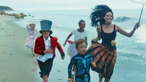 Brad Pitt And Angelina Jolie Movie By The Sea Brad And I Have Our Issues Angelina Jolie Gives Intimate Look At Family Angelina Jolie Children Annie Leibovitz Angelina Jolie