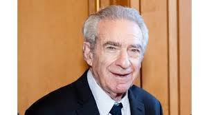 Robert Burack's Instagram, Twitter & Facebook