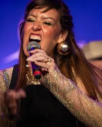 Lolā (@lola.with.a.line.over.the.a) • Facebook