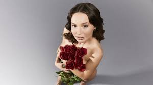 Dabei stellten sich in diesem jahr 16 prominente bewohner der herausforderung, vor den. Adela Smajic Privat So Tickt Die Promi Big Brother Beauty Heute News De