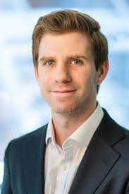 Taylor Slade's Instagram, Twitter & Facebook