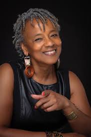 Thank you all for taking the time to make such an amazing gift as your  wonderful podcast 🥳 I hope that you realise just how many lives you have  made a difference