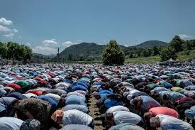 6,000 Headstones After '95 Srebrenica ...