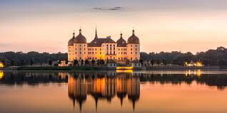 Beispiele für modernes denken von heute finden sie hier. Sachsen Im Herzen Von Deutschland Canalettomarkt De
