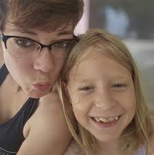 How to keep a toddler busy?