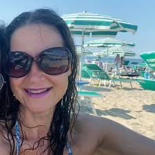 Magari non subito. Magari non da chi ti aspettavi. E magari non nella forma  in cui pensavi. Ma tutti il bene che fai ti torna indietro. Perché  l'energia che metti nel mondo