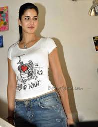 Katrina Kaif Looks Lovely in White Tee n Jeans - www.Bolly… | Flickr