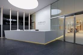 Private Banking Zentrale In Frankfurt By Wittfoht Architekten Office Facilities Private Banking Bank Branding Retail Banking