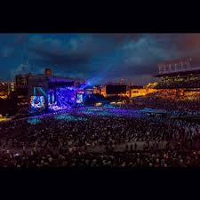 pollstar dead company announces wrigley record