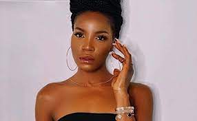 Seyi shay reportedly walked up to tiwa to try and say 'hi' but she. I Would Be Cool With My Husband Having Side Chicks Singer Seyi Shay Reveals