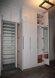 Garderoben Nach Mass Schreinerei Van Assem Gestaltet Ihre Mobel Individuell Nach Ihrem Wunsch Einbauschrank Kuchenschrank Ikea Garderobe