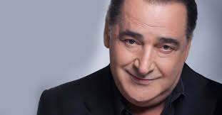 Η σελίδα βασιλησ καρρασ (vasilis karras) είναι μια παρέα που αγαπάει τον άρχοντα της καψούρας, βασιλη. Basilhs Karras 8yma Apagwghs O Gnwstos Tragoydisths Nea Selida