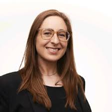 After 3.5 successful years at Goldman Sachs, I am excited to announce that  I've started a new position as an Associate Director in Global Markets  Compliance at UBS! I am incredibly grateful