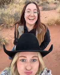 The crossover episode we didn't know we needed ❤️ So glad I was able to  surprise my best friend in Vegas this past weekend!