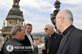Nemzetközi eucharisztikus kongresszus (nek) himnuszát és image filmjét. Fabry Kornel Koordinalja A Budapesti Nemzetkozi Eucharisztikus Kongresszus Elokeszuleteit Magyar Kurir Katolikus Hirportal
