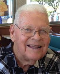 Robert Loden's Instagram, Twitter & Facebook