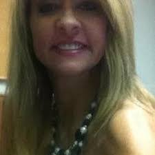 Tracie Robbins's Instagram, Twitter & Facebook