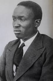 Kgosi Tshekedi Khama aBoikanyo (Khama III) aSekgoma I aKgari aKgama I  1905-1959 Motshwareledi wa pele wa Bogosi jwa Bangwato // Kgomo e tsaletse  nageng Tubana. E tsaletse boMmangolwane Khunwana. Khunwane yoo Khama