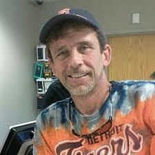 Derek Bancroft's Instagram, Twitter & Facebook