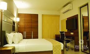 How To Find And Book Hotels Near Rajkot Airport Booking Hotel Hotel Budget Hotel