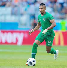 سالم الدوسري (مواليد 19 أغسطس 1991) هو لاعب كرة قدم سعودي يلعب في مركز الجناح مع الهلال ومنتخب السعودية لكرة القدم. Ø§Ù„ÙÙŠÙØ§ ÙŠØ´ÙŠØ¯ Ø¨Ø§Ù„Ø¯ÙˆØ³Ø±ÙŠ ÙˆÙŠØµÙÙ‡ Ø¨Ù€ Ù†ÙŠÙ…Ø§Ø± Ø§Ù„Ø®Ù„ÙŠØ¬ Ø£Ø®Ø¨Ø§Ø± Ø§Ù„Ø³Ø¹ÙˆØ¯ÙŠØ© ØµØ­ÙŠÙØ© Ø¹ÙƒØ§Ø¸