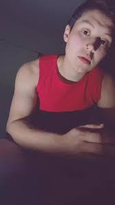 Levi Peters's Instagram, Twitter & Facebook