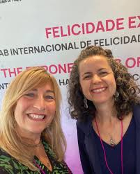 Thank you for the invitation to The Exponentials of Happiness at Curitiba  in Brazil a mi querida @michelle_taminato @felicidadeexponencial and  @worldhappinessfest @worldhappinessfoundation @gallardoworld ! This very  special event provided me with a