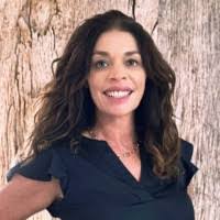 Sandra Elwood's Instagram, Twitter & Facebook