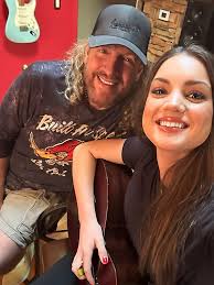 Lauren Mascitti Music aldonis...