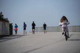 El presidente de la república, martín vizcarra, precisó que esta medida continúa para la norma publicada en el peruano indica que estas intervenciones se dan por la emergencia sanitaria ocasionada por el avance del coronavirus. O Que Se Pode Ou Nao Fazer Durante O Novo Estado De Emergencia Perguntas E Respostas Publico