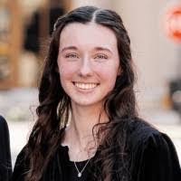 Shannon Tinker's Instagram, Twitter & Facebook