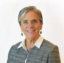 Darlene Oleary's Instagram, Twitter & Facebook