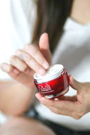 Anti-Aging Products That Work: Olay Regenerist Micro Sculpting Cream