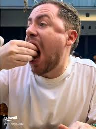 Mens Rea Balikpapan: Eksplorasi Acara Komika dan Budaya Lokal