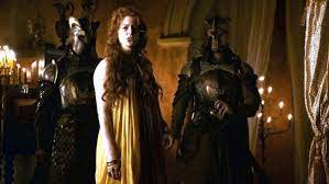 Game of thrones star esme bianco has accused marilyn manson of physical and psychological abuse — and now she's suing him. Marilyn Manson Cut Game Of Thrones Esme Bianco With A Knife And Chased Her With An Axe In Abusive Relationship