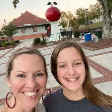 Judy Batchelor's Instagram, Twitter & Facebook