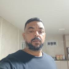 Big Bertha não era uma vaca qualquer — ela era uma lenda irlandesa. Vivendo  incríveis 48 anos, ela detém o Recorde Mundial do Guinness pela vaca mais  velha já registrada, superando a