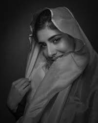 Another dilemma! 🙄 Which TNB photo do you like better? 🤔