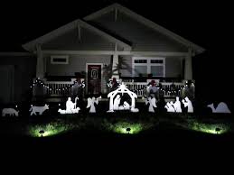 A Full Nativity Scene At Night With Spotlights Looks So Beautiful Outdoor Nativity Scene Outdoor Nativity Outdoor Nativity Sets