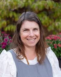 Elise Pfeiffer's Instagram, Twitter & Facebook