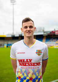 De waalwijkers, voor de gelegenheid getooid in een speciaal carnavalsshirt, kwamen pas in de loop van. Aandacht In Brazilie Voor Carnavalsshirt Rkc Waalwijk Rkc Waalwijk Bd Nl