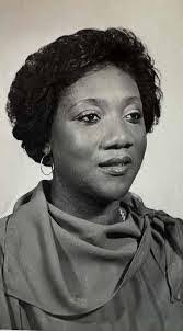 Lorena Knowles's Instagram, Twitter & Facebook