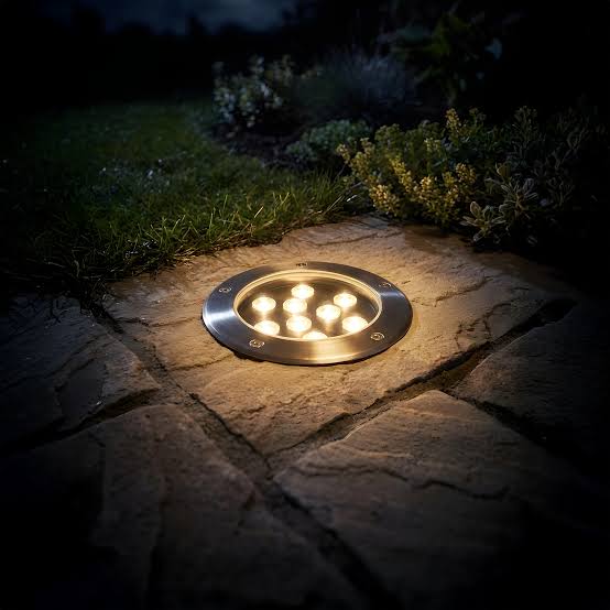 Bala De Piso LED 9W Luz Cálida - ILUMAX