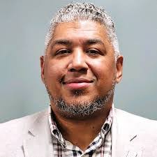 Eli Molina's Instagram, Twitter & Facebook