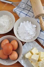 Ein kuchen mit nur 2 zutaten? Zutaten Fur Einen Kuchen Backen Lizenzfreie Fotos Bilder Und Stock Fotografie Image 19593959